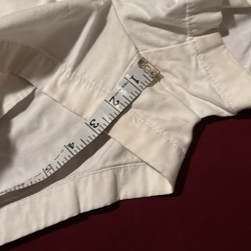 Women’s J. Crew Chino white shorts 8 - Picture 2 of 4